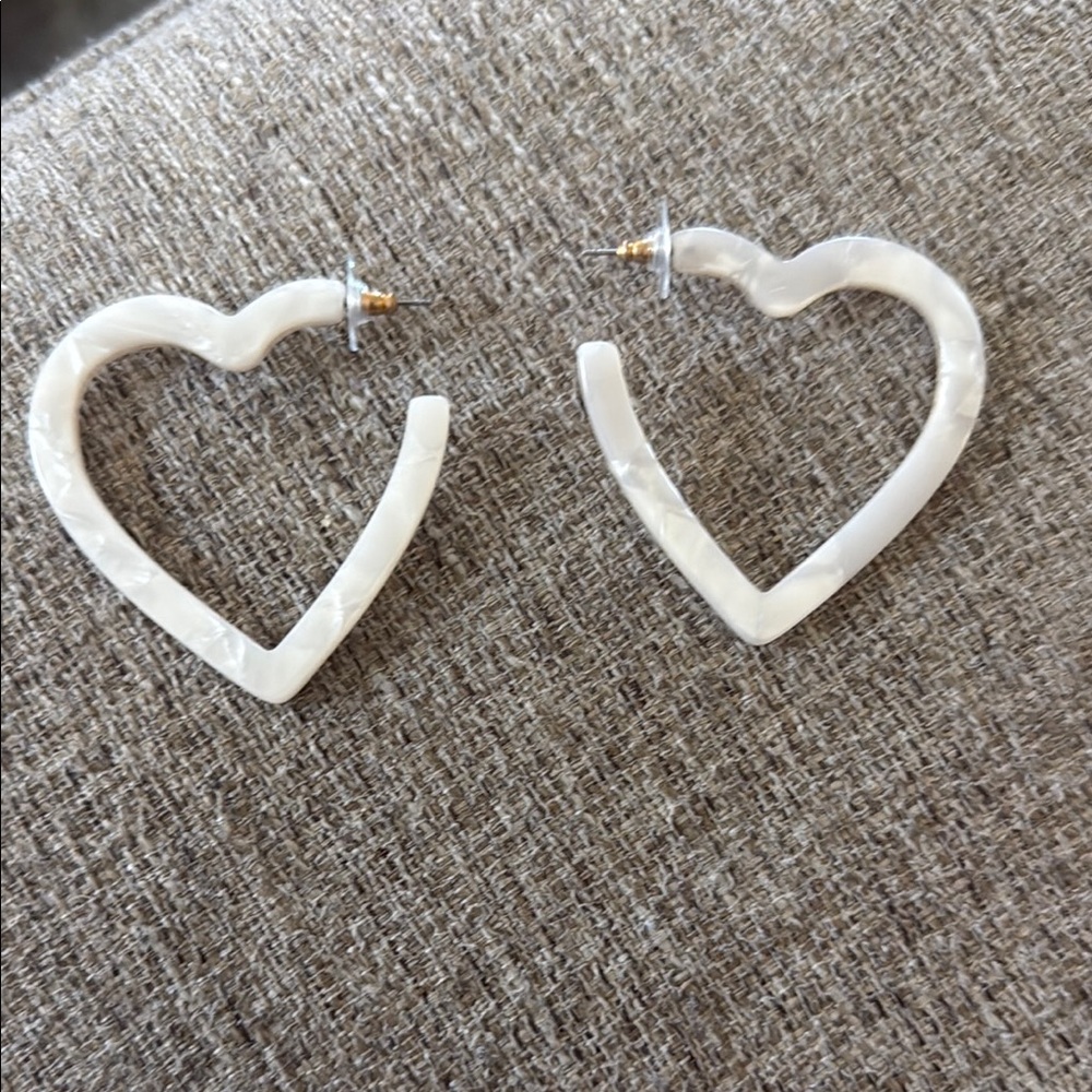Elegant Heart-Shaped Cream Earrings
